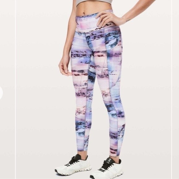 Lululemon Fast Free 7/8 Tight II Sunrise Silhouette Multi Size 4 - Picture 1 of 14